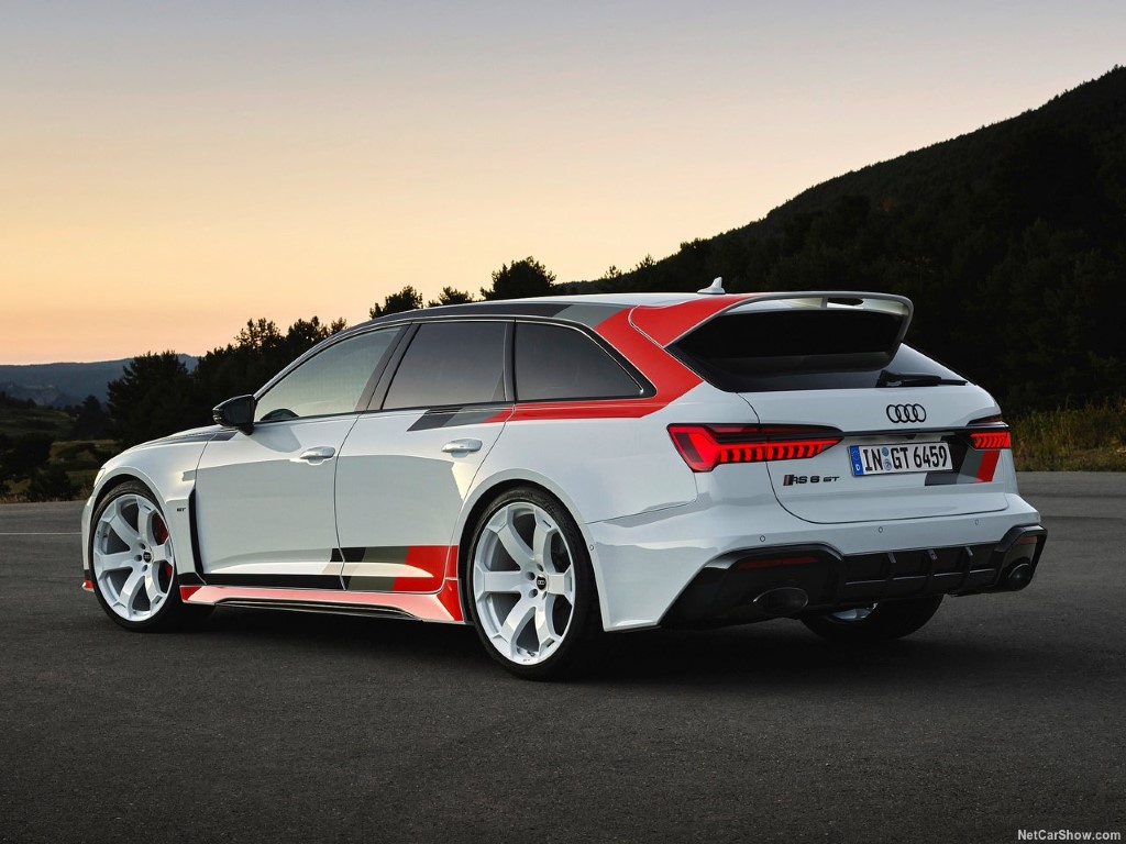 Audi RS6 Avant 4.0 V8 twin-turbo GT